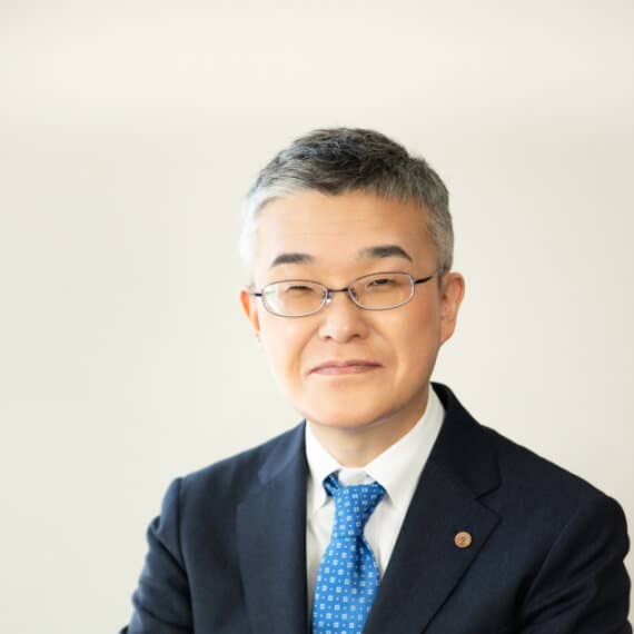 岡 佳伸